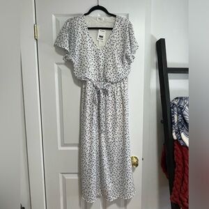 Sienna Sky Women's White Maxi Dress with Blue Floral Print Size M